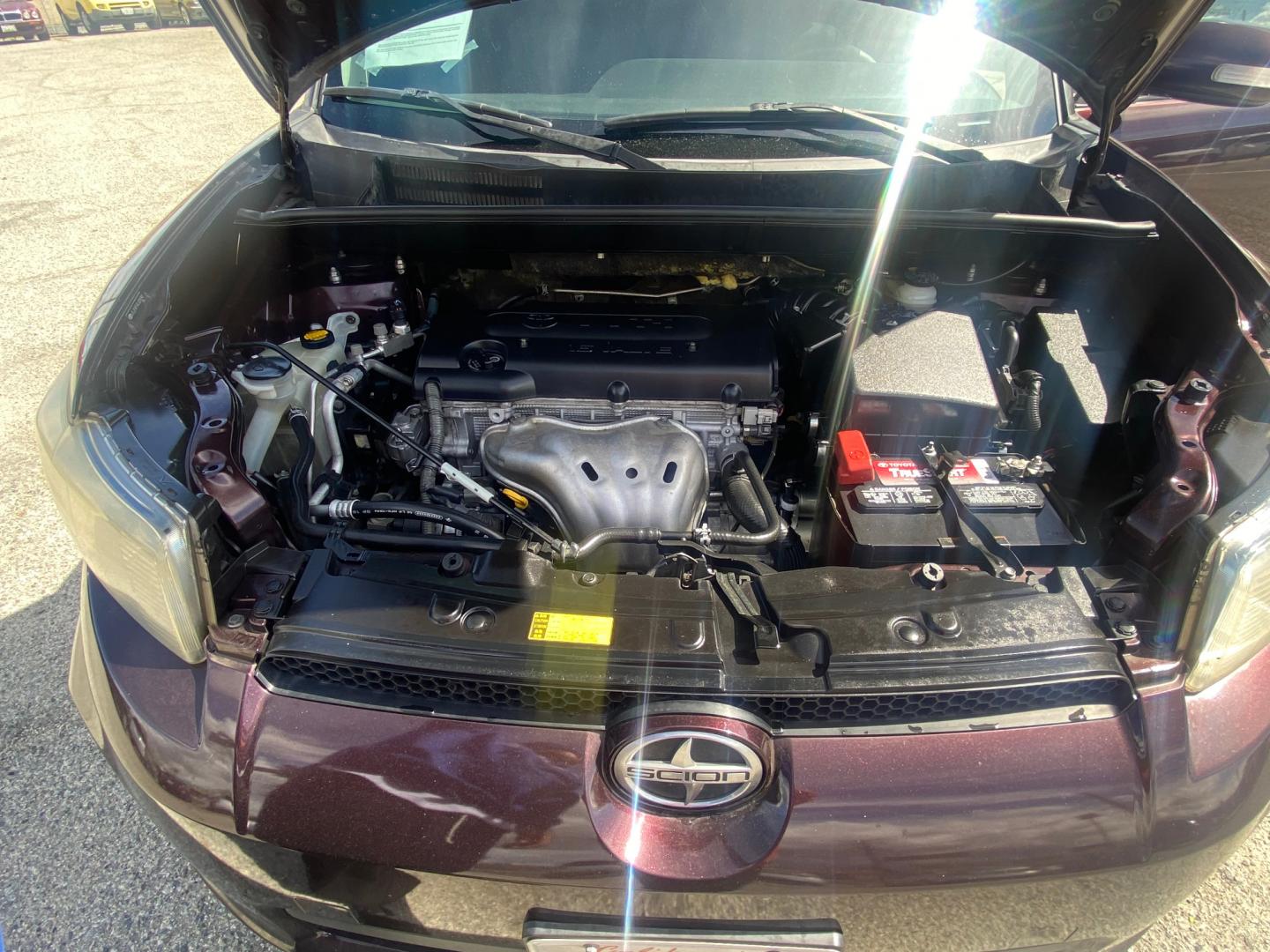 2012 /GREY Scion xB (JTLZE4FE4CJ) , AUTOMATIC transmission, located at 44356 Date Ave., Lancaster, CA, 93534, (661) 945-6555, 34.688919, -118.139374 - Photo#4